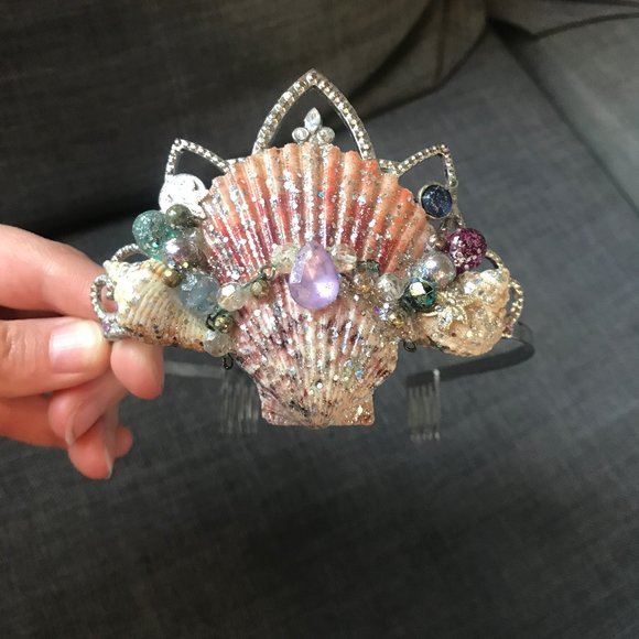 Mermaid Seashell Crown / Tiara - Picture 7 of 10